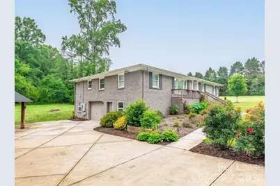 1825 Rozwood Drive, Charlotte, NC 28216 - Photo 4