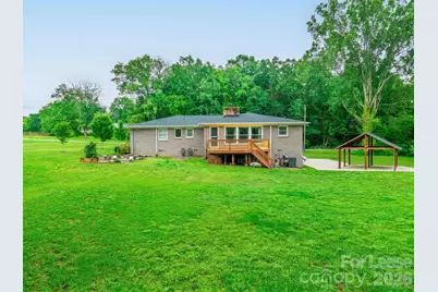 1825 Rozwood Drive, Charlotte, NC 28216 - Photo 6