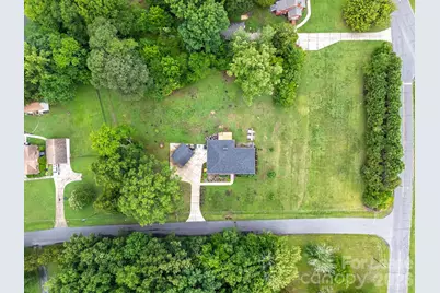 1825 Rozwood Drive, Charlotte, NC 28216 - Photo 28