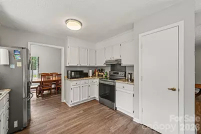 611 Mattingwood Drive, Charlotte, NC 28270 - Photo 10