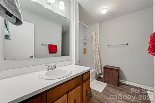 611 Mattingwood Dr, Charlotte, NC 28270 - Photo 24