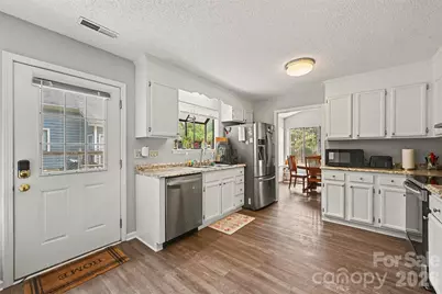 611 Mattingwood Drive, Charlotte, NC 28270 - Photo 12