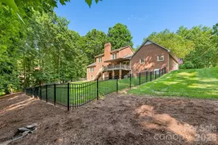 207 Lost Corner Rd, Morganton, NC 28655 - Photo 6