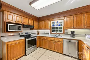 207 Lost Corner Rd, Morganton, NC 28655 - Photo 20