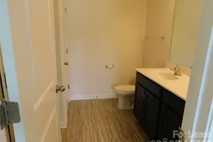 2626 Gingham St, Charlotte, NC 28216 - Photo 20