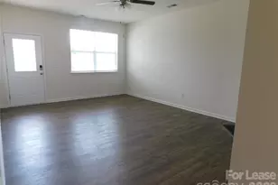 2626 Gingham St, Charlotte, NC 28216 - Photo 2