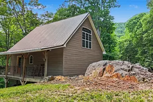 578 3 Top Cir, West Jefferson, NC 28694 - Photo 4