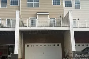 3147 Coventry Commons Dr, Charlotte, NC 28227 - Photo 2