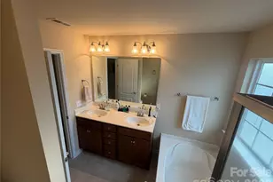 3147 Coventry Commons Dr, Charlotte, NC 28227 - Photo 18
