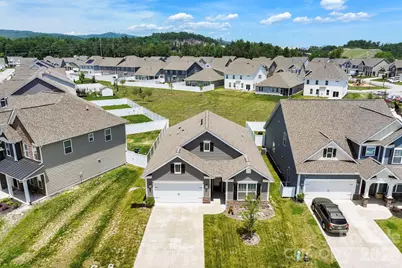 48 Thornberry Road, Hendersonville, NC 28792 - Photo 4