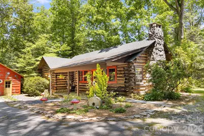 128 Tee Off Lane, Hendersonville, NC 28792 - Photo 2