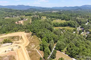 128 Tee Off Ln, Hendersonville, NC 28792 - Photo 44