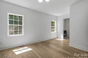 895 N Trade St, Tryon, NC 28782 - Photo 20