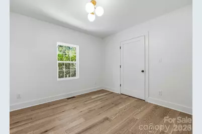 895 N Trade Street, Tryon, NC 28782 - Photo 30