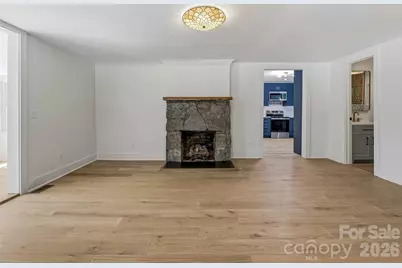895 N Trade Street, Tryon, NC 28782 - Photo 10