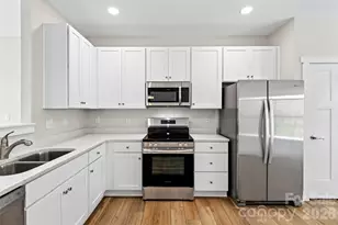 200 Rockrose Ct, Asheville, NC 28803 - Photo 10