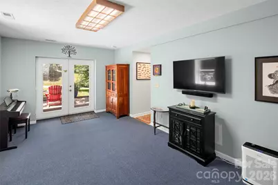 2750 Leucothae Way, Hendersonville, NC 28791 - Photo 20
