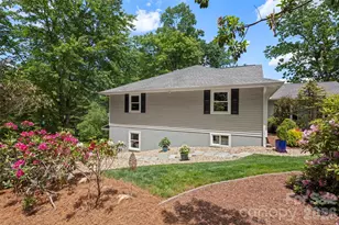 2750 Leucothae Way, Hendersonville, NC 28791 - Photo 26