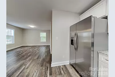 1217 Martin Luther King Jr Avenue, Kannapolis, NC 28083 - Photo 4