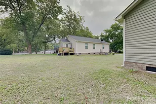 1217 Martin Luther King Jr Ave, Kannapolis, NC 28083 - Photo 18