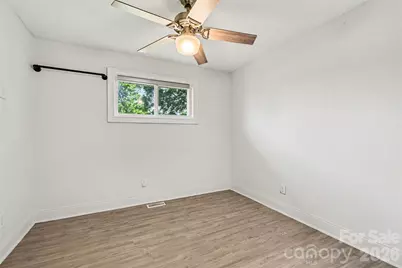7048 Delta Lake Drive, Charlotte, NC 28215 - Photo 24