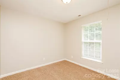 5008 Deerton Road, Charlotte, NC 28269 - Photo 10