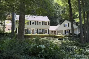 212 Estate Dr, Hendersonville, NC 28739 - Photo 4
