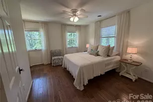 212 Estate Dr, Hendersonville, NC 28739 - Photo 8
