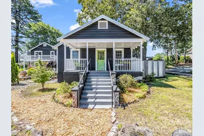 302 Davis Street, Hendersonville, NC 28739 - Photo 1