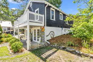 302 Davis St, Hendersonville, NC 28739 - Photo 30