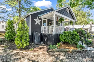 302 Davis St, Hendersonville, NC 28739 - Photo 26