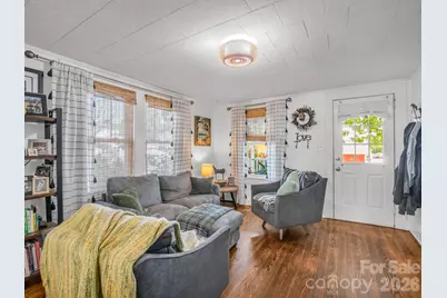 302 Davis Street, Hendersonville, NC 28739 - Photo 32