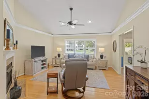 237 Charlestown Dr, Hendersonville, NC 28792 - Photo 6
