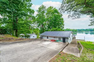 4566 Windward Ln, Catawba, NC 28609 - Photo 1