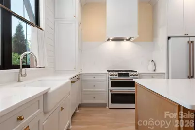 3020 Whiting Avenue, Charlotte, NC 28205 - Photo 8
