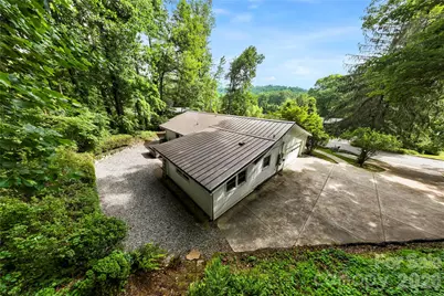 421 Comet Drive, Hendersonville, NC 28791 - Photo 12