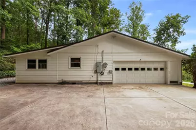 421 Comet Drive, Hendersonville, NC 28791 - Photo 6
