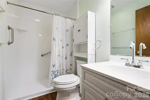 421 Comet Dr, Hendersonville, NC 28791 - Photo 38