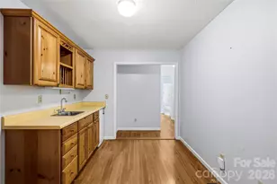 421 Comet Dr, Hendersonville, NC 28791 - Photo 26