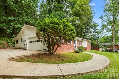 421 Comet Drive, Hendersonville, NC 28791 - Photo 4