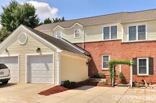 6918 Misty Pine Ln, Charlotte, NC 28217 - Photo 20