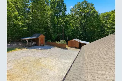 6389 Hwy 64/90 Highway W, Taylorsville, NC 28681 - Photo 48
