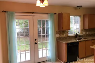 7528 Double Springs Ct, Charlotte, NC 28262 - Photo 10