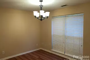 7528 Double Springs Ct, Charlotte, NC 28262 - Photo 6