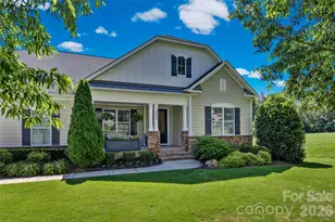 2329 Madeira Cir, Waxhaw, NC 28173 - Photo 2