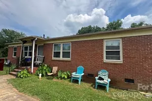 1661 &1665 Montana Dr, Charlotte, NC 28216 - Photo 2
