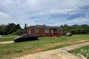 1661 &1665 Montana Dr, Charlotte, NC 28216 - Photo 16