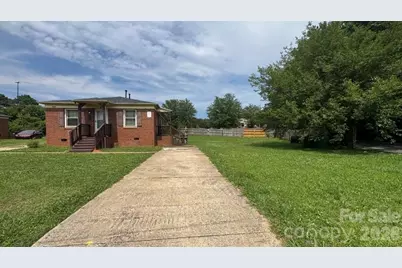 1661 &1665 Montana Drive, Charlotte, NC 28216 - Photo 12