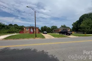 1661 &1665 Montana Dr, Charlotte, NC 28216 - Photo 10