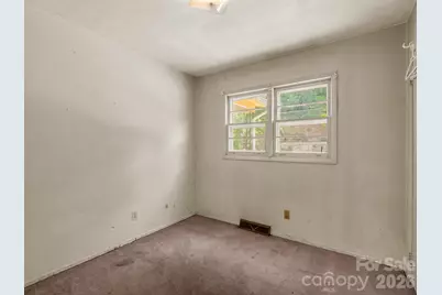 135 Jordan Road, Swannanoa, NC 28778 - Photo 12